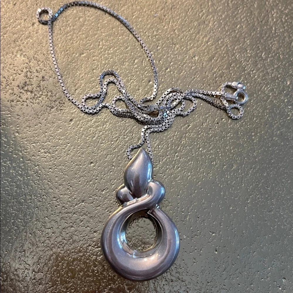 Vintage SU THAILAND 925 Sterling Infinity Knot Pendant 12”